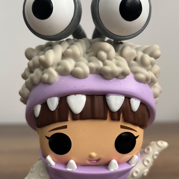 Funko Pop! Disney Monsters Inc. BOO Little Girl #1153 Vinyl Figure Hood Up 2021 - Picture 10 of 10